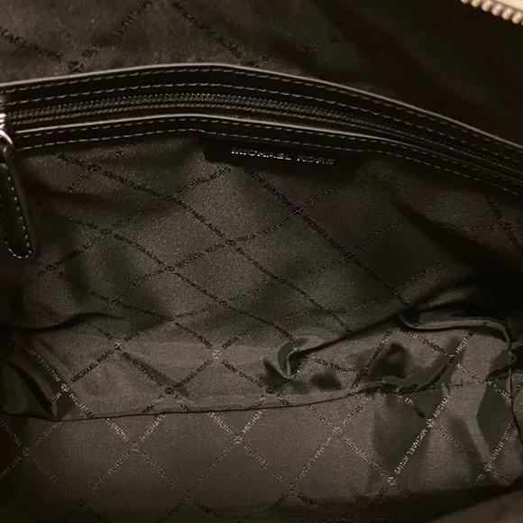 Michael Kors Black Marilyn Tote Bag - Picture 12 of 14